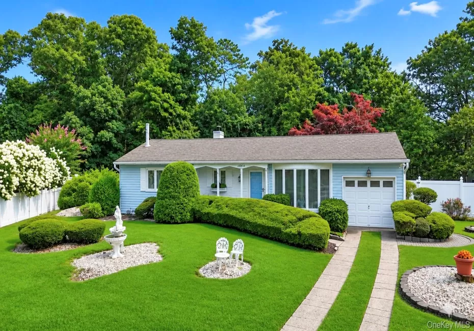 12 Heather Court, Brookhaven, NY, 3 Bedrooms Bedrooms, 6 Rooms Rooms,2 BathroomsBathrooms,Residential,For Rent,Heather,0,1037073 12 Heather Court, Brookhaven, NY, 3 Bedrooms Bedrooms, 6 Rooms Rooms,2 BathroomsBathrooms,Residential,For Rent,Heather,0,1037073