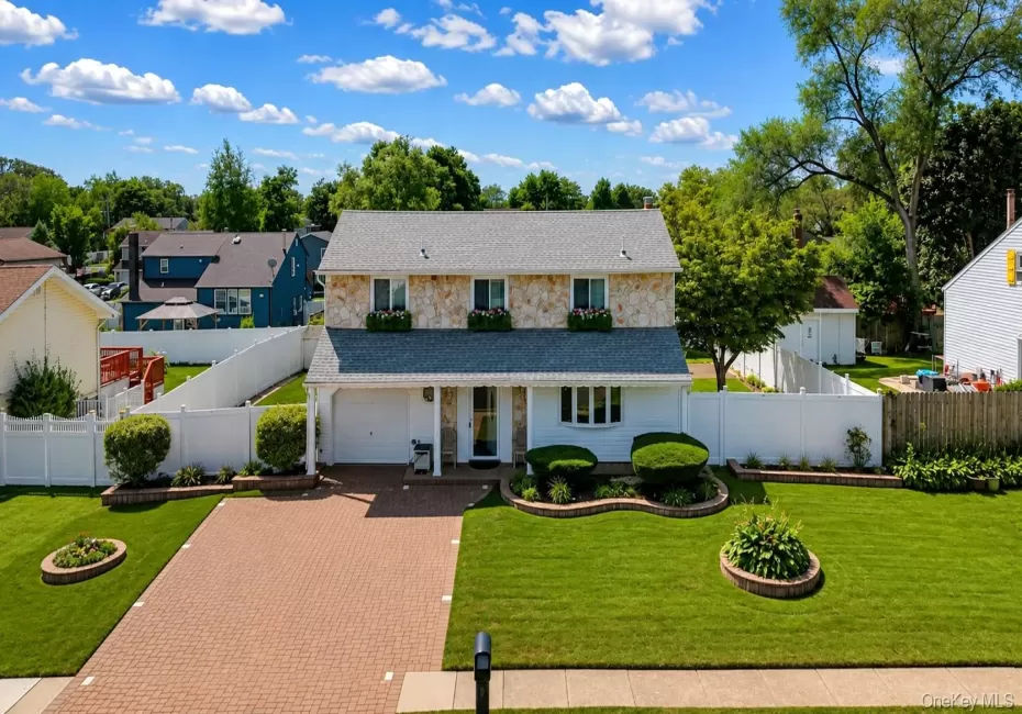 164 Bark Avenue, Islip, NY, 3 Bedrooms Bedrooms, 9 Rooms Rooms,1 BathroomBathrooms,Residential,For Rent,Bark,0,1039558 164 Bark Avenue, Islip, NY, 3 Bedrooms Bedrooms, 9 Rooms Rooms,1 BathroomBathrooms,Residential,For Rent,Bark,0,1039558
