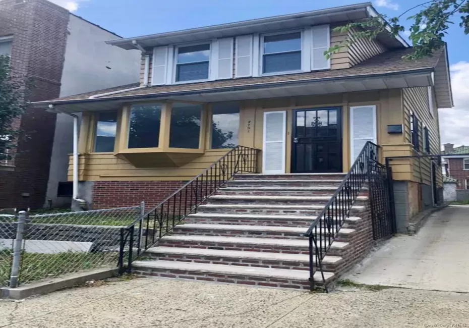 2791 Claflin Avenue, New York, NY, 3 Bedrooms Bedrooms, 5 Rooms Rooms,1 BathroomBathrooms,Residential,For Rent,Claflin,0,1039697 2791 Claflin Avenue, New York, NY, 3 Bedrooms Bedrooms, 5 Rooms Rooms,1 BathroomBathrooms,Residential,For Rent,Claflin,0,1039697