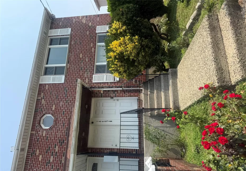 144-87 176th Street, New York, NY, 3 Bedrooms Bedrooms, 4 Rooms Rooms,2 BathroomsBathrooms,Residential Lease,For Rent,176th,0,1039836 144-87 176th Street, New York, NY, 3 Bedrooms Bedrooms, 4 Rooms Rooms,2 BathroomsBathrooms,Residential Lease,For Rent,176th,0,1039836