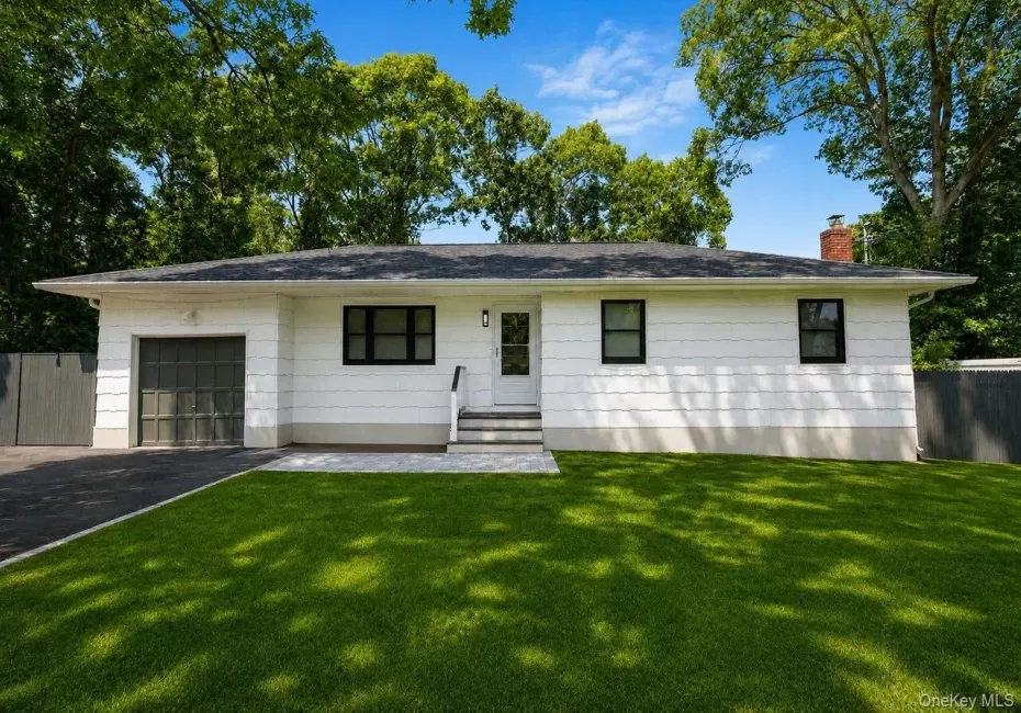 35 Moriches Avenue, Brookhaven, NY, 4 Bedrooms Bedrooms, 4 Rooms Rooms,2 BathroomsBathrooms,Residential,For Rent,Moriches,0,1039808 35 Moriches Avenue, Brookhaven, NY, 4 Bedrooms Bedrooms, 4 Rooms Rooms,2 BathroomsBathrooms,Residential,For Rent,Moriches,0,1039808