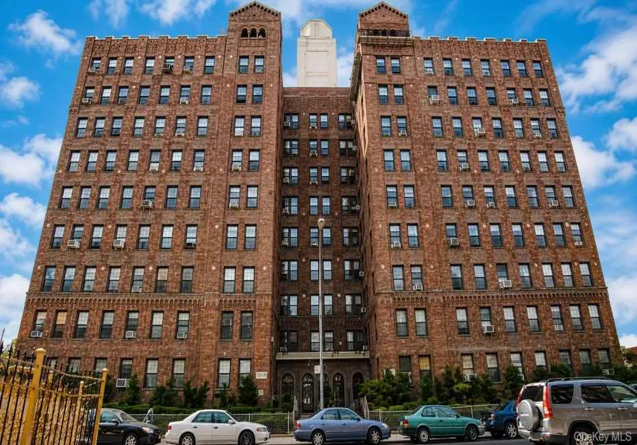 83-00 Talbot Street, New York, NY, 1 Bedroom Bedrooms, 2 Rooms Rooms,1 BathroomBathrooms,Residential,For Rent,Talbot,0,1039848 83-00 Talbot Street, New York, NY, 1 Bedroom Bedrooms, 2 Rooms Rooms,1 BathroomBathrooms,Residential,For Rent,Talbot,0,1039848