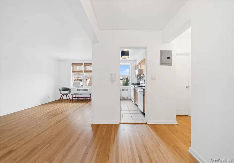 88-10 35th Avenue, New York, NY, 1 Bedroom Bedrooms, 3 Rooms Rooms,1 BathroomBathrooms,Residential,For Rent,35th,0,1033905 88-10 35th Avenue, New York, NY, 1 Bedroom Bedrooms, 3 Rooms Rooms,1 BathroomBathrooms,Residential,For Rent,35th,0,1033905
