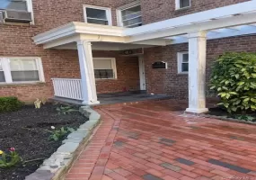70 Knightsbridge Road, North Hempstead, NY, 2 Rooms Rooms,1 BathroomBathrooms,Residential Lease,For Rent,Knightsbridge,0,1040007 70 Knightsbridge Road, North Hempstead, NY, 2 Rooms Rooms,1 BathroomBathrooms,Residential Lease,For Rent,Knightsbridge,0,1040007