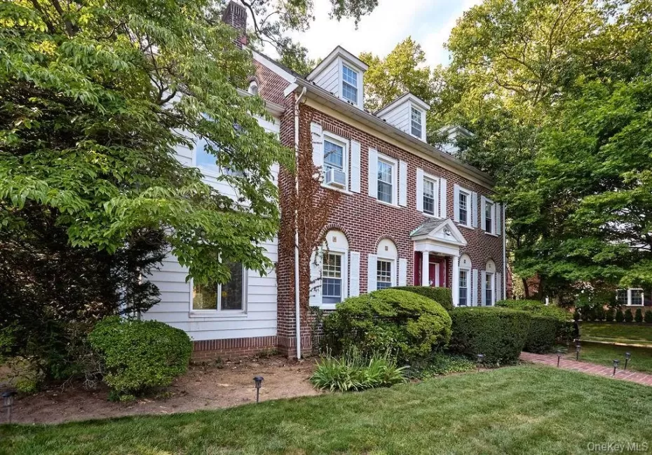 Welcome to 70 Frederick Place. Welcome to 70 Frederick Place.