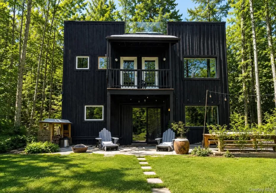 15 Lake View Drive, Woodstock, NY, 2 Bedrooms Bedrooms, 7 Rooms Rooms,1 BathroomBathrooms,Residential,For Rent,Lake View,0,1039964 15 Lake View Drive, Woodstock, NY, 2 Bedrooms Bedrooms, 7 Rooms Rooms,1 BathroomBathrooms,Residential,For Rent,Lake View,0,1039964