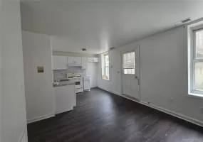 8 Main Street, Chester Town, NY, 1 Bedroom Bedrooms, 4 Rooms Rooms,1 BathroomBathrooms,Residential Lease,For Rent,Main,0,1039940 8 Main Street, Chester Town, NY, 1 Bedroom Bedrooms, 4 Rooms Rooms,1 BathroomBathrooms,Residential Lease,For Rent,Main,0,1039940