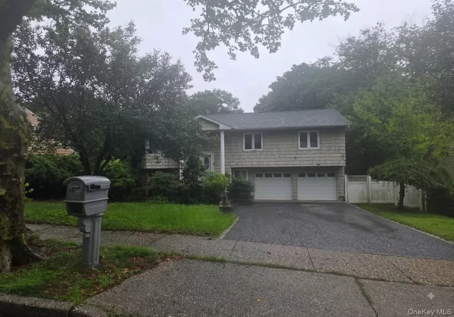 22 Lindron Avenue, Smithtown, NY, 4 Bedrooms Bedrooms, 8 Rooms Rooms,2 BathroomsBathrooms,Residential,For Rent,Lindron,0,1039961 22 Lindron Avenue, Smithtown, NY, 4 Bedrooms Bedrooms, 8 Rooms Rooms,2 BathroomsBathrooms,Residential,For Rent,Lindron,0,1039961