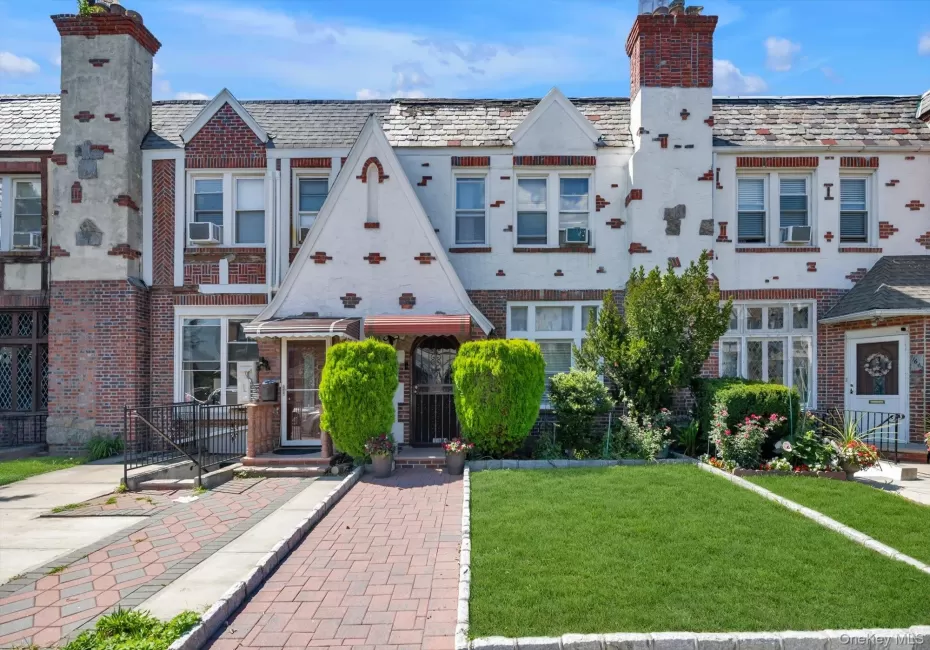 116-44 227th Street, New York, NY, 3 Bedrooms Bedrooms, 6 Rooms Rooms,1 BathroomBathrooms,Residential,For Rent,227th,0,1028871 116-44 227th Street, New York, NY, 3 Bedrooms Bedrooms, 6 Rooms Rooms,1 BathroomBathrooms,Residential,For Rent,227th,0,1028871