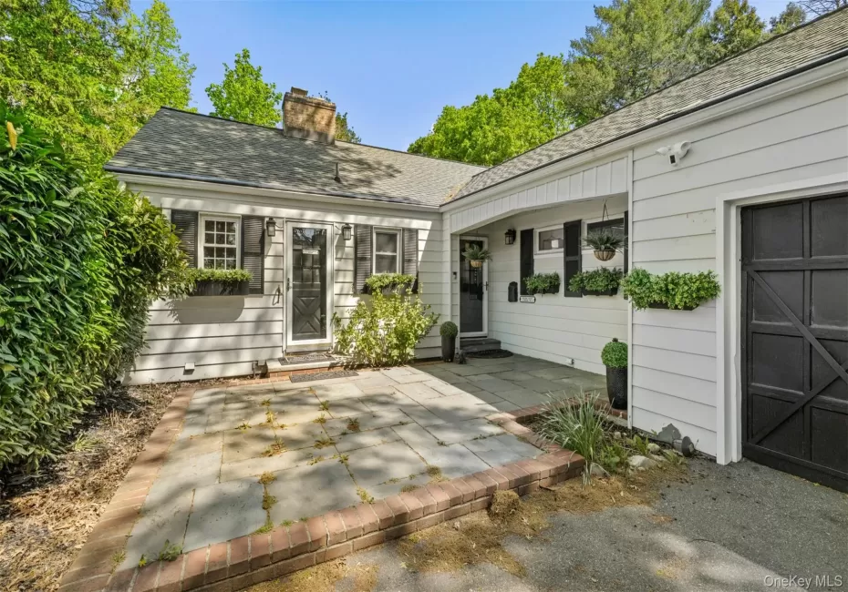 194 Neck Road, Huntington, NY, 3 Bedrooms Bedrooms, 12 Rooms Rooms,2 BathroomsBathrooms,Residential,For Rent,Neck,0,1039742 194 Neck Road, Huntington, NY, 3 Bedrooms Bedrooms, 12 Rooms Rooms,2 BathroomsBathrooms,Residential,For Rent,Neck,0,1039742