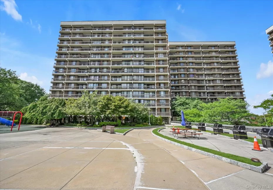 150-38 Union Turnpike, New York, NY, 2 Bedrooms Bedrooms, 6 Rooms Rooms,2 BathroomsBathrooms,Residential,For Rent,Union,0,1040050 150-38 Union Turnpike, New York, NY, 2 Bedrooms Bedrooms, 6 Rooms Rooms,2 BathroomsBathrooms,Residential,For Rent,Union,0,1040050