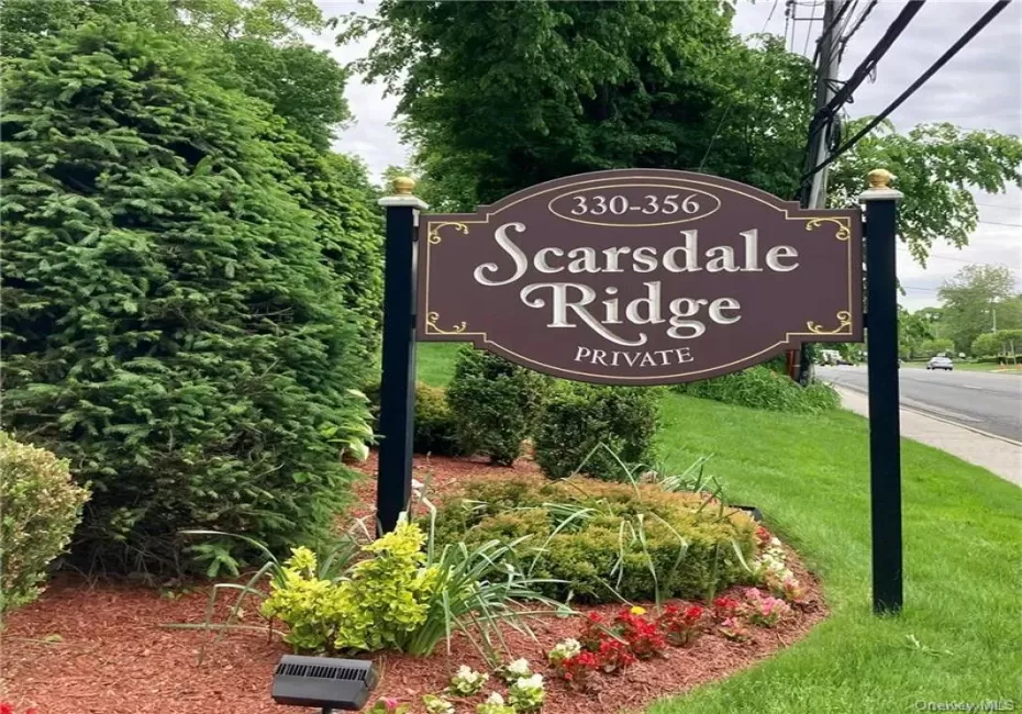 Community sign with a yard Community sign with a yard