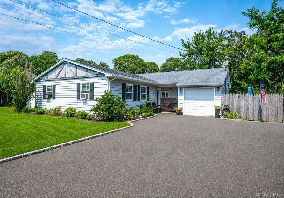 40 Elm Avenue, Southampton, NY, 4 Bedrooms Bedrooms, 8 Rooms Rooms,2 BathroomsBathrooms,Residential,For Rent,Elm,0,1037873 40 Elm Avenue, Southampton, NY, 4 Bedrooms Bedrooms, 8 Rooms Rooms,2 BathroomsBathrooms,Residential,For Rent,Elm,0,1037873