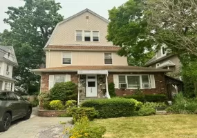 100 Earle Avenue, Hempstead, NY, 4 Bedrooms Bedrooms, 7 Rooms Rooms,1 BathroomBathrooms,Residential Lease,For Rent,Earle,0,1039678 100 Earle Avenue, Hempstead, NY, 4 Bedrooms Bedrooms, 7 Rooms Rooms,1 BathroomBathrooms,Residential Lease,For Rent,Earle,0,1039678