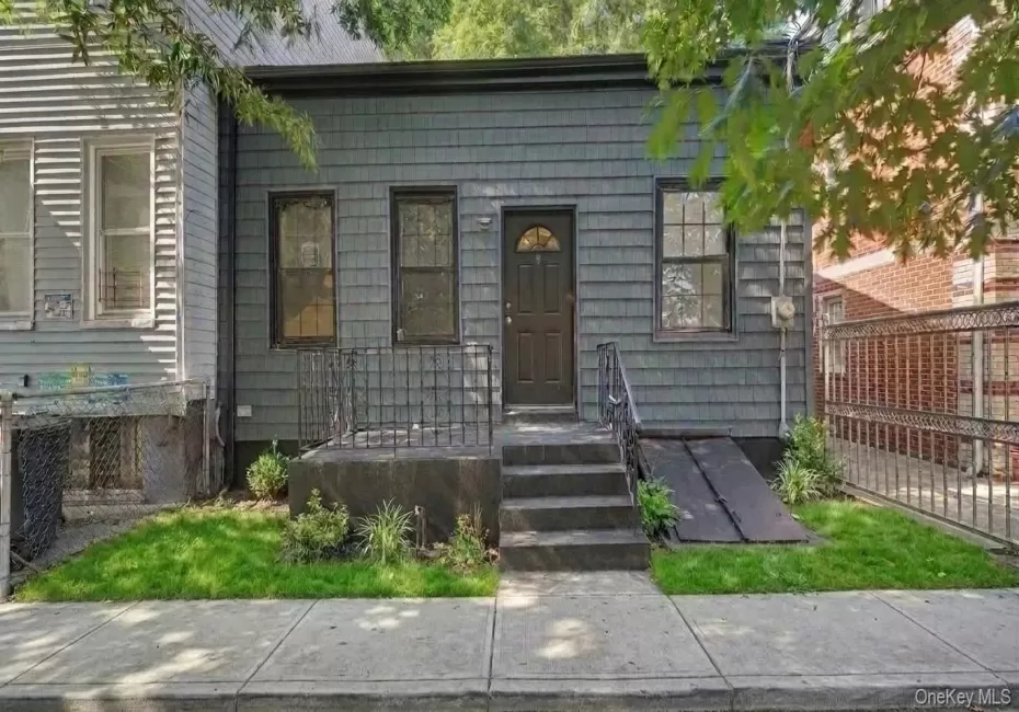 51 Hill Street, New York, NY, 4 Bedrooms Bedrooms, 8 Rooms Rooms,3 BathroomsBathrooms,Residential,For Rent,Hill,0,1040016 51 Hill Street, New York, NY, 4 Bedrooms Bedrooms, 8 Rooms Rooms,3 BathroomsBathrooms,Residential,For Rent,Hill,0,1040016