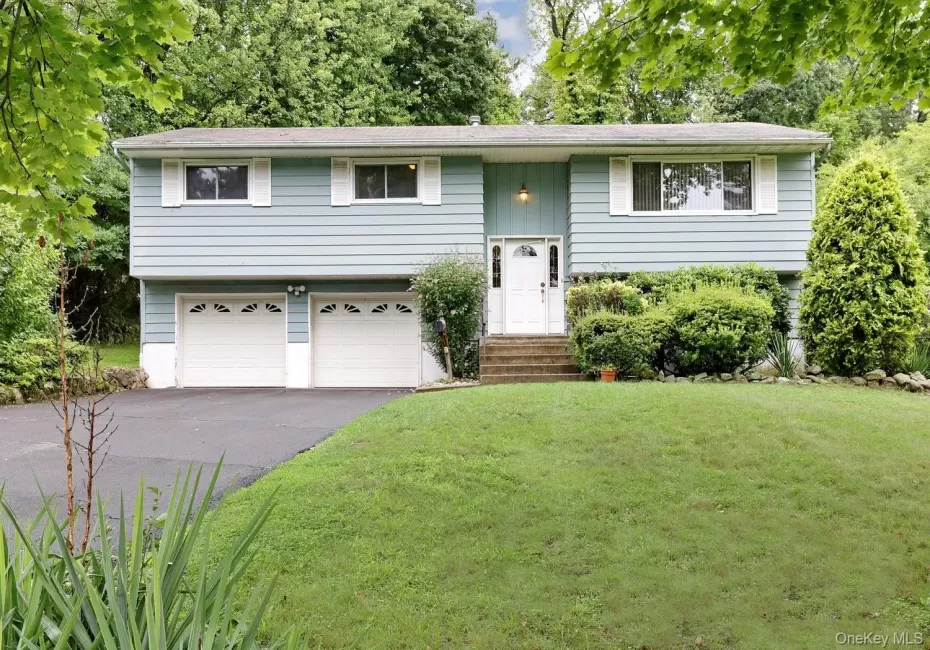 5 Fairfield Terrace, Clarkstown, NY, 4 Bedrooms Bedrooms, 8 Rooms Rooms,2 BathroomsBathrooms,Residential,For Rent,Fairfield,0,1034492 5 Fairfield Terrace, Clarkstown, NY, 4 Bedrooms Bedrooms, 8 Rooms Rooms,2 BathroomsBathrooms,Residential,For Rent,Fairfield,0,1034492