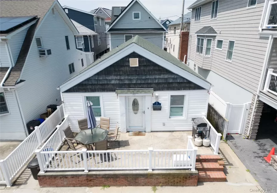 33 Minnesota Avenue, Long Beach, NY, 3 Bedrooms Bedrooms, 6 Rooms Rooms,1 BathroomBathrooms,Residential Lease,For Rent,Minnesota,0,1040002 33 Minnesota Avenue, Long Beach, NY, 3 Bedrooms Bedrooms, 6 Rooms Rooms,1 BathroomBathrooms,Residential Lease,For Rent,Minnesota,0,1040002