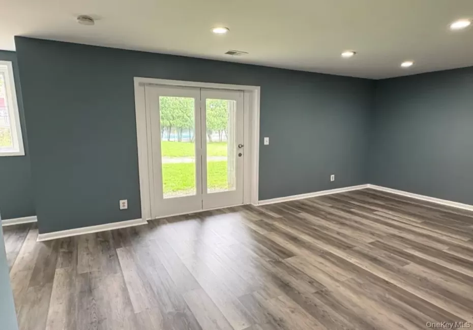 240 Schutt Road, Wallkill, NY, 1 Bedroom Bedrooms, 5 Rooms Rooms,1 BathroomBathrooms,Residential Lease,For Rent,Schutt,0,1039999 240 Schutt Road, Wallkill, NY, 1 Bedroom Bedrooms, 5 Rooms Rooms,1 BathroomBathrooms,Residential Lease,For Rent,Schutt,0,1039999