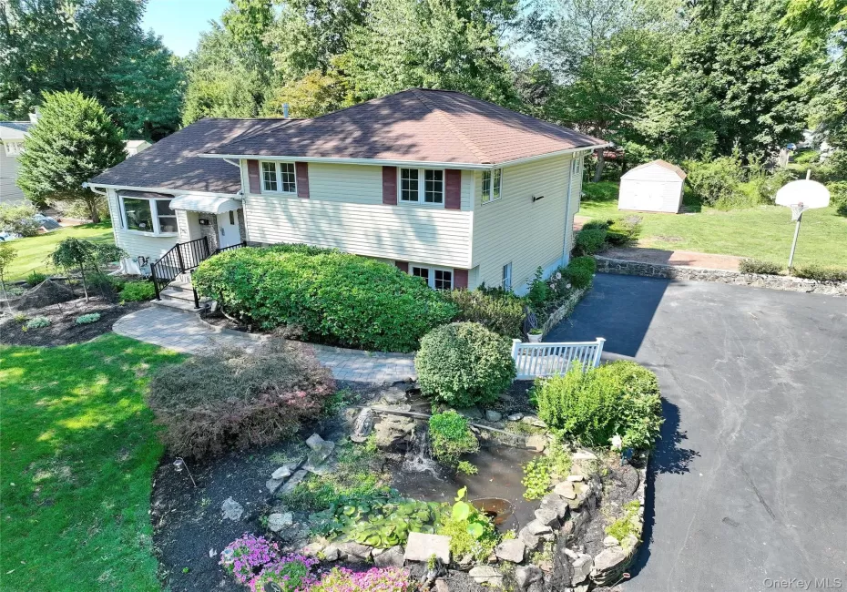 24 Scott Drive, Clarkstown, NY, 3 Bedrooms Bedrooms, 8 Rooms Rooms,1 BathroomBathrooms,Residential,For Rent,Scott,0,1038092 24 Scott Drive, Clarkstown, NY, 3 Bedrooms Bedrooms, 8 Rooms Rooms,1 BathroomBathrooms,Residential,For Rent,Scott,0,1038092