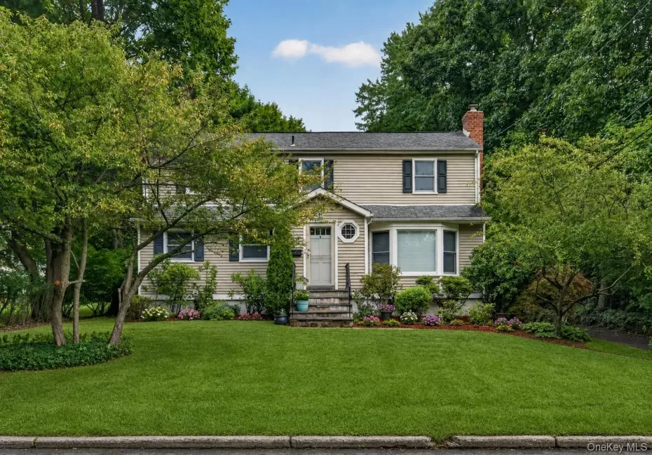 9 Verne Place, Greenburgh, NY, 4 Bedrooms Bedrooms, 10 Rooms Rooms,2 BathroomsBathrooms,Residential,For Rent,Verne,0,972660 9 Verne Place, Greenburgh, NY, 4 Bedrooms Bedrooms, 10 Rooms Rooms,2 BathroomsBathrooms,Residential,For Rent,Verne,0,972660