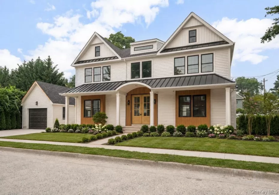 26 Belleview Avenue, North Hempstead, NY, 4 Bedrooms Bedrooms, 9 Rooms Rooms,4 BathroomsBathrooms,Residential,For Rent,Belleview,0,1037375 26 Belleview Avenue, North Hempstead, NY, 4 Bedrooms Bedrooms, 9 Rooms Rooms,4 BathroomsBathrooms,Residential,For Rent,Belleview,0,1037375