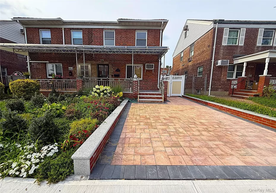 141-09 72nd Avenue, New York, NY, 3 Bedrooms Bedrooms, 7 Rooms Rooms,2 BathroomsBathrooms,Residential Lease,For Rent,72nd,0,1040119 141-09 72nd Avenue, New York, NY, 3 Bedrooms Bedrooms, 7 Rooms Rooms,2 BathroomsBathrooms,Residential Lease,For Rent,72nd,0,1040119