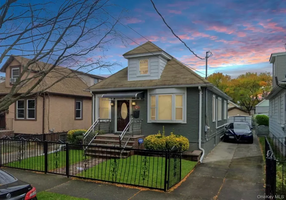 14039 169th Street, New York, NY, 2 Bedrooms Bedrooms, 5 Rooms Rooms,1 BathroomBathrooms,Residential,For Rent,169th,0,1039793 14039 169th Street, New York, NY, 2 Bedrooms Bedrooms, 5 Rooms Rooms,1 BathroomBathrooms,Residential,For Rent,169th,0,1039793
