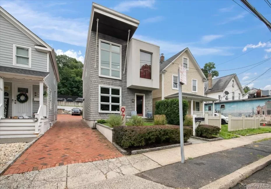 97 Pine Hollow Road, Oyster Bay, NY, 2 Bedrooms Bedrooms, 7 Rooms Rooms,2 BathroomsBathrooms,Residential Lease,For Rent,Pine Hollow,0,1040075 97 Pine Hollow Road, Oyster Bay, NY, 2 Bedrooms Bedrooms, 7 Rooms Rooms,2 BathroomsBathrooms,Residential Lease,For Rent,Pine Hollow,0,1040075