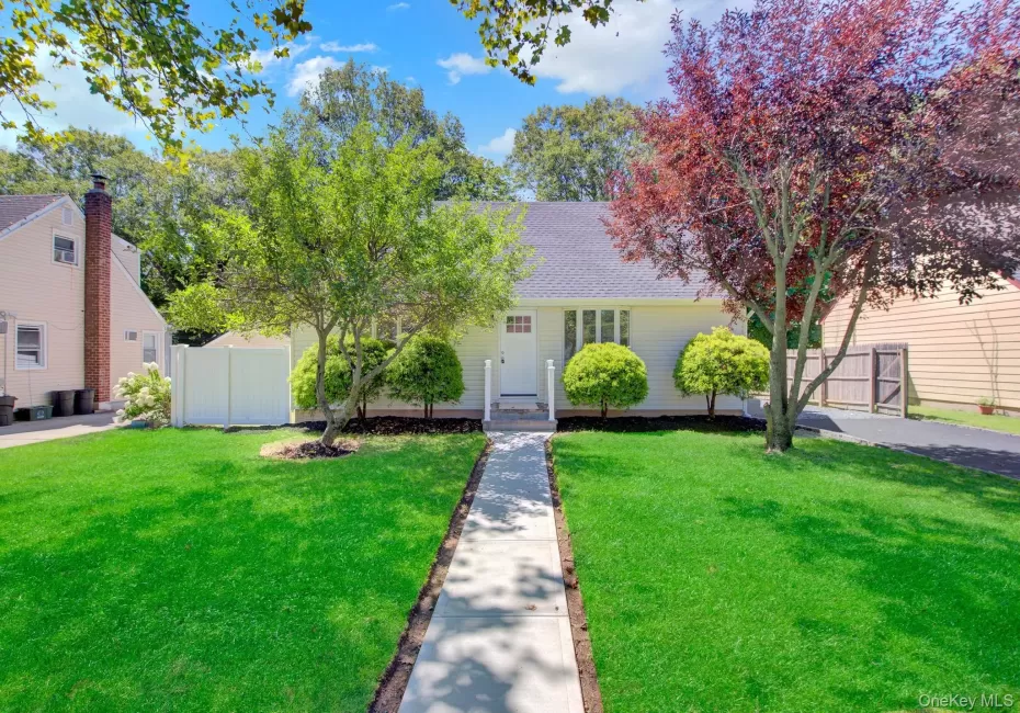 11 Parkwood Road, North Hempstead, NY, 4 Bedrooms Bedrooms, 6 Rooms Rooms,2 BathroomsBathrooms,Residential,For Rent,Parkwood,0,999978 11 Parkwood Road, North Hempstead, NY, 4 Bedrooms Bedrooms, 6 Rooms Rooms,2 BathroomsBathrooms,Residential,For Rent,Parkwood,0,999978