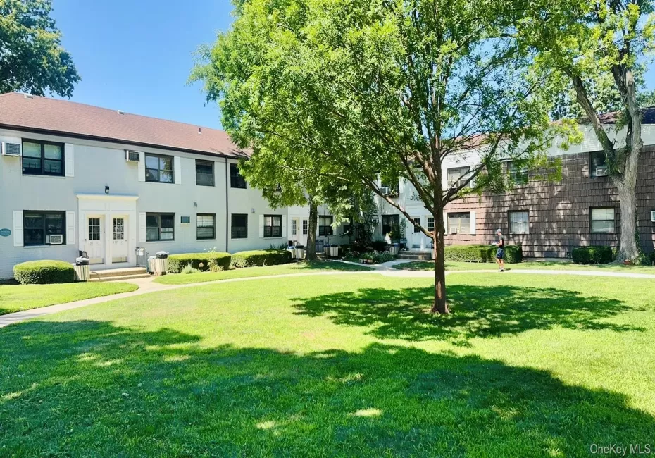 137-29 68TH Drive, New York, NY, 2 Bedrooms Bedrooms, 4 Rooms Rooms,1 BathroomBathrooms,Residential,For Rent,68TH,0,1040256 137-29 68TH Drive, New York, NY, 2 Bedrooms Bedrooms, 4 Rooms Rooms,1 BathroomBathrooms,Residential,For Rent,68TH,0,1040256