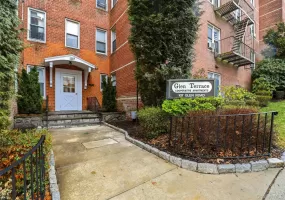 107 Glen Road, Yonkers, NY, 1 Bedroom Bedrooms, 5 Rooms Rooms,1 BathroomBathrooms,Residential,For Rent,Glen Road,0,1039023 107 Glen Road, Yonkers, NY, 1 Bedroom Bedrooms, 5 Rooms Rooms,1 BathroomBathrooms,Residential,For Rent,Glen Road,0,1039023
