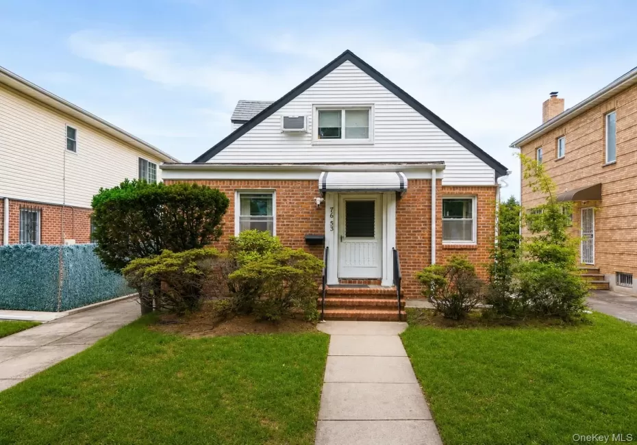 76-53 172nd Street, New York, NY, 4 Bedrooms Bedrooms, 8 Rooms Rooms,3 BathroomsBathrooms,Residential,For Rent,172nd,0,1028713 76-53 172nd Street, New York, NY, 4 Bedrooms Bedrooms, 8 Rooms Rooms,3 BathroomsBathrooms,Residential,For Rent,172nd,0,1028713