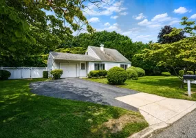 1050 Sipp Avenue, Brookhaven, NY, 5 Bedrooms Bedrooms, 7 Rooms Rooms,2 BathroomsBathrooms,Residential,For Rent,Sipp,0,1036570 1050 Sipp Avenue, Brookhaven, NY, 5 Bedrooms Bedrooms, 7 Rooms Rooms,2 BathroomsBathrooms,Residential,For Rent,Sipp,0,1036570