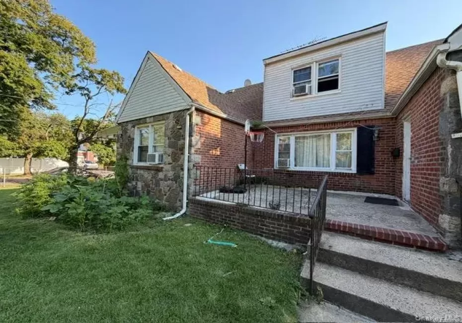 134 Stuart Avenue, Hempstead, NY, 3 Bedrooms Bedrooms, 6 Rooms Rooms,1 BathroomBathrooms,Residential Lease,For Rent,Stuart,0,1040232 134 Stuart Avenue, Hempstead, NY, 3 Bedrooms Bedrooms, 6 Rooms Rooms,1 BathroomBathrooms,Residential Lease,For Rent,Stuart,0,1040232