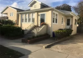 517 Market Street, Long Beach, NY, 2 Bedrooms Bedrooms, 6 Rooms Rooms,1 BathroomBathrooms,Residential Lease,For Rent,Market,0,1040217 517 Market Street, Long Beach, NY, 2 Bedrooms Bedrooms, 6 Rooms Rooms,1 BathroomBathrooms,Residential Lease,For Rent,Market,0,1040217