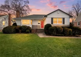 36 Wellsboro Road, Hempstead, NY, 3 Bedrooms Bedrooms, 7 Rooms Rooms,1 BathroomBathrooms,Residential,For Rent,Wellsboro,0,1040327 36 Wellsboro Road, Hempstead, NY, 3 Bedrooms Bedrooms, 7 Rooms Rooms,1 BathroomBathrooms,Residential,For Rent,Wellsboro,0,1040327