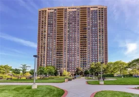 27010 Grand Central Parkway, New York, NY, 1 Bedroom Bedrooms, 7 Rooms Rooms,1 BathroomBathrooms,Residential,For Rent,Grand Central,0,1040012 27010 Grand Central Parkway, New York, NY, 1 Bedroom Bedrooms, 7 Rooms Rooms,1 BathroomBathrooms,Residential,For Rent,Grand Central,0,1040012
