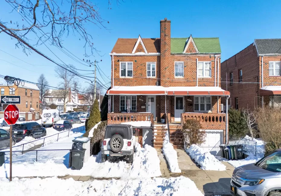 1701 Burnett Street, New York, NY, 3 Bedrooms Bedrooms, 4 Rooms Rooms,2 BathroomsBathrooms,Residential Lease,For Rent,Burnett,0,1040308 1701 Burnett Street, New York, NY, 3 Bedrooms Bedrooms, 4 Rooms Rooms,2 BathroomsBathrooms,Residential Lease,For Rent,Burnett,0,1040308