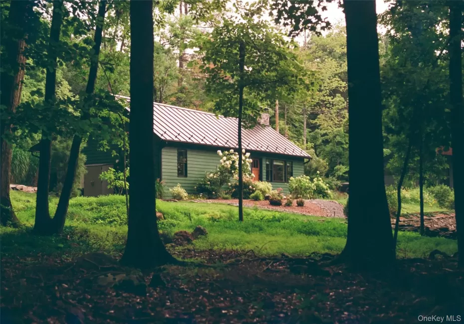 21 Vandermark Road, Woodstock, NY, 3 Bedrooms Bedrooms, 5 Rooms Rooms,2 BathroomsBathrooms,Residential,For Rent,Vandermark,0,1040267 21 Vandermark Road, Woodstock, NY, 3 Bedrooms Bedrooms, 5 Rooms Rooms,2 BathroomsBathrooms,Residential,For Rent,Vandermark,0,1040267