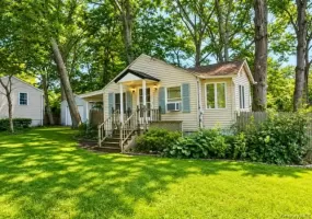 86 Evergreen Drive, Brookhaven, NY, 1 Bedroom Bedrooms, 4 Rooms Rooms,1 BathroomBathrooms,Residential,For Rent,Evergreen,0,1040537 86 Evergreen Drive, Brookhaven, NY, 1 Bedroom Bedrooms, 4 Rooms Rooms,1 BathroomBathrooms,Residential,For Rent,Evergreen,0,1040537