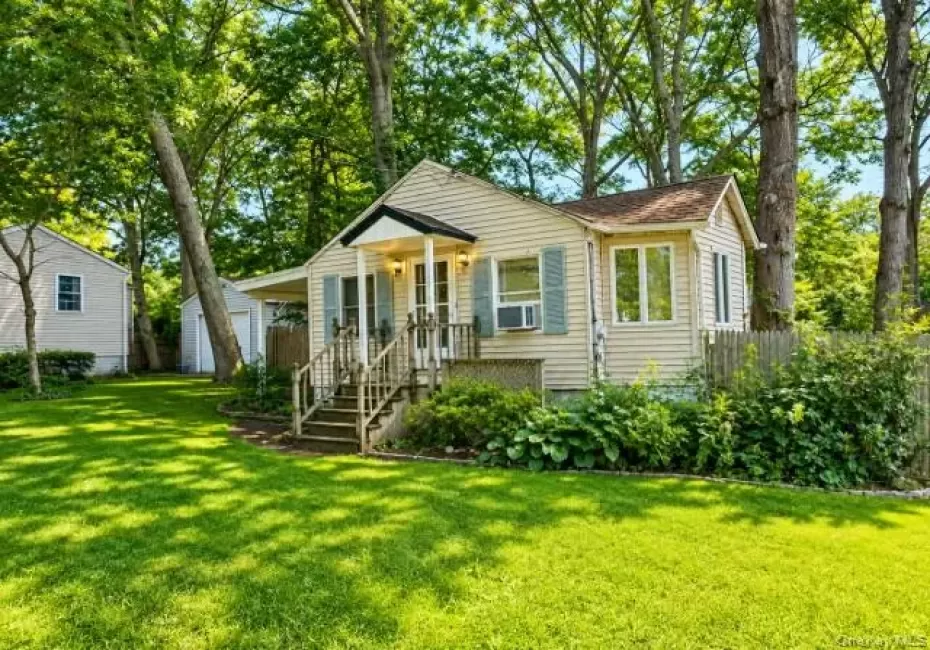 86 Evergreen Drive, Brookhaven, NY, 1 Bedroom Bedrooms, 4 Rooms Rooms,1 BathroomBathrooms,Residential,For Rent,Evergreen,0,1040537 86 Evergreen Drive, Brookhaven, NY, 1 Bedroom Bedrooms, 4 Rooms Rooms,1 BathroomBathrooms,Residential,For Rent,Evergreen,0,1040537