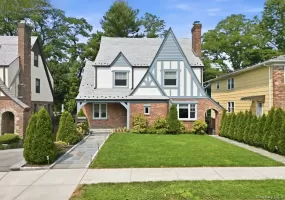 277 Devoe Avenue, Yonkers, NY, 4 Bedrooms Bedrooms, 11 Rooms Rooms,4 BathroomsBathrooms,Residential,For Rent,Devoe,0,1040038 277 Devoe Avenue, Yonkers, NY, 4 Bedrooms Bedrooms, 11 Rooms Rooms,4 BathroomsBathrooms,Residential,For Rent,Devoe,0,1040038
