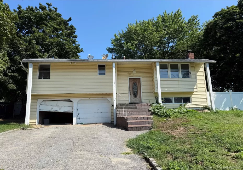 109 Berkeley Avenue, Brookhaven, NY, 4 Bedrooms Bedrooms, 8 Rooms Rooms,2 BathroomsBathrooms,Residential,For Rent,Berkeley,0,1039937 109 Berkeley Avenue, Brookhaven, NY, 4 Bedrooms Bedrooms, 8 Rooms Rooms,2 BathroomsBathrooms,Residential,For Rent,Berkeley,0,1039937