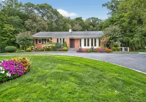 634 Park Avenue, Huntington, NY, 1 Bedroom Bedrooms, 14 Rooms Rooms,1 BathroomBathrooms,Residential,For Rent,Park,0,918907 634 Park Avenue, Huntington, NY, 1 Bedroom Bedrooms, 14 Rooms Rooms,1 BathroomBathrooms,Residential,For Rent,Park,0,918907