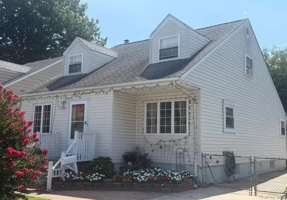 1112 Mc Kenna Place, Hempstead, NY, 4 Bedrooms Bedrooms, 8 Rooms Rooms,2 BathroomsBathrooms,Residential,For Rent,Mc Kenna,0,1037463 1112 Mc Kenna Place, Hempstead, NY, 4 Bedrooms Bedrooms, 8 Rooms Rooms,2 BathroomsBathrooms,Residential,For Rent,Mc Kenna,0,1037463