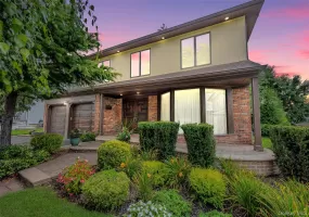 26 Knolls Drive, North Hempstead, NY, 4 Bedrooms Bedrooms, 8 Rooms Rooms,3 BathroomsBathrooms,Residential,For Rent,Knolls,0,1039044 26 Knolls Drive, North Hempstead, NY, 4 Bedrooms Bedrooms, 8 Rooms Rooms,3 BathroomsBathrooms,Residential,For Rent,Knolls,0,1039044