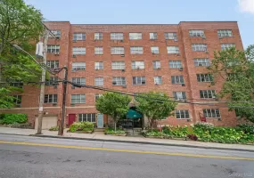 25 Franklin Avenue, White Plains, NY, 1 Bedroom Bedrooms, 3 Rooms Rooms,1 BathroomBathrooms,Residential,For Rent,Franklin,0,1039751 25 Franklin Avenue, White Plains, NY, 1 Bedroom Bedrooms, 3 Rooms Rooms,1 BathroomBathrooms,Residential,For Rent,Franklin,0,1039751