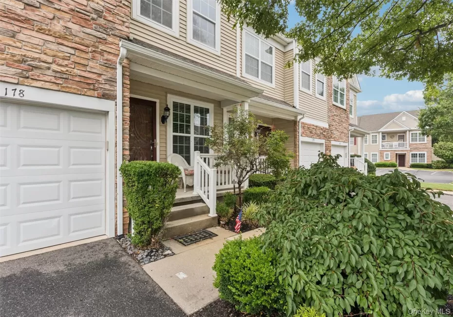 178 Southampton Drive, Oyster Bay, NY, 3 Bedrooms Bedrooms, 6 Rooms Rooms,2 BathroomsBathrooms,Residential,For Rent,Southampton,0,1037664 178 Southampton Drive, Oyster Bay, NY, 3 Bedrooms Bedrooms, 6 Rooms Rooms,2 BathroomsBathrooms,Residential,For Rent,Southampton,0,1037664