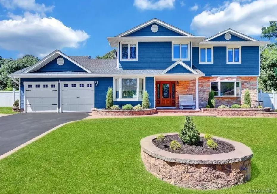 240 Woodhull Avenue, Brookhaven, NY, 5 Bedrooms Bedrooms, 11 Rooms Rooms,4 BathroomsBathrooms,Residential,For Rent,Woodhull,0,1038124 240 Woodhull Avenue, Brookhaven, NY, 5 Bedrooms Bedrooms, 11 Rooms Rooms,4 BathroomsBathrooms,Residential,For Rent,Woodhull,0,1038124