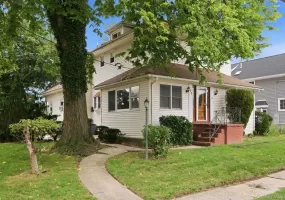 105 Corona Avenue, Hempstead, NY, 7 Bedrooms Bedrooms, 15 Rooms Rooms,3 BathroomsBathrooms,Residential,For Rent,Corona,0,1040624 105 Corona Avenue, Hempstead, NY, 7 Bedrooms Bedrooms, 15 Rooms Rooms,3 BathroomsBathrooms,Residential,For Rent,Corona,0,1040624
